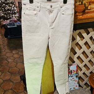 Citizens Of Humainty White Skinneyy Jeans